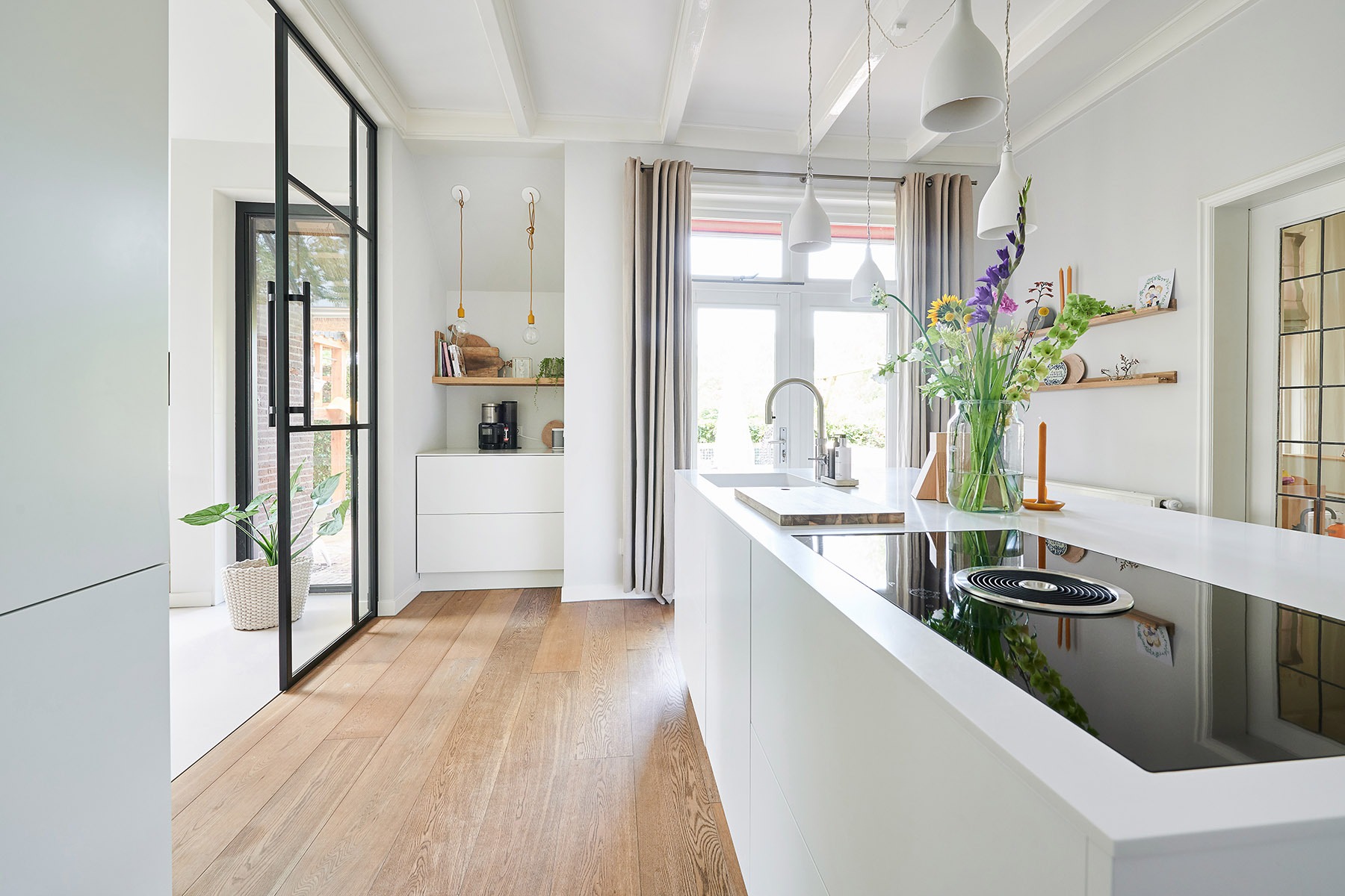 Witte Designkeuken | De Keukenkamer