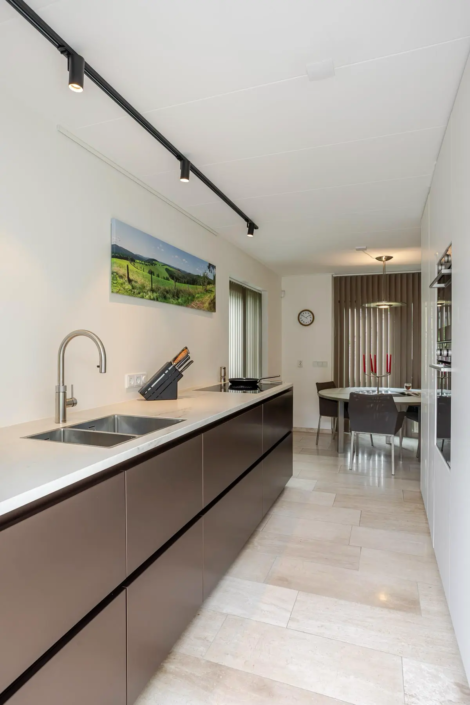 Minimalistische keuken in Zwolle | De Keukenkamer