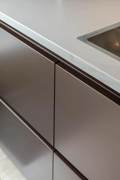 Minimalistische keuken in Zwolle | De Keukenkamer